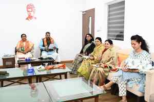 महिला मोर्चा प्रदेश पदाधिकारियों की बैठक प्रदेश कार्यालय में संपन्न