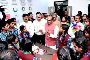 स्कूल बहुत अच्छा बना, बच्चों मन लगाकर पढ़ाई करना : मुख्यमंत्री श्री चौहान