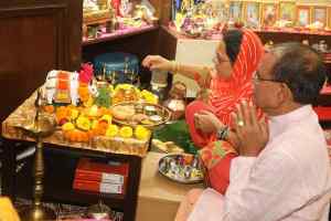 मुख्यमंत्री श्री चौहान ने निवास पर गौ-वंश की पूजा कर मनाया पोला पर्व