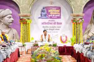 मत आना इंदौर मोहन सरकार और राजबाड़ा तो बिल्कुल नहीं!