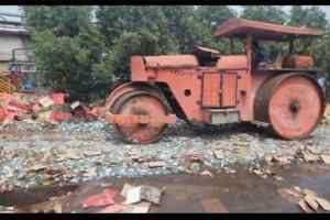 आबकारी विभाग ने लगभग 12 लाख रूपये मूल्य की मदिरा को किया नष्ट