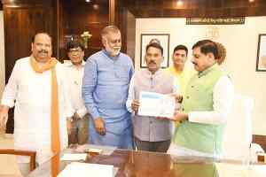 मुख्यमंत्री डॉ. यादव ने "सदानीरा जल संसाधन बहती रहे जल की धारा" पुस्तिका का किया विमोचन