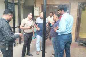 जनसुनवाई में नागरिकों की समस्याएं सुनकर किया गया निराकरण