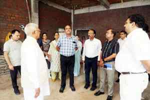 राज्यपाल श्री पटेल ने किया राजभवन में हो रहे पुनर्निर्माण कार्यों का निरीक्षण