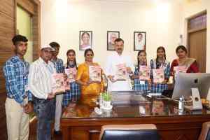 बच्चों में एक भारत-श्रेष्ठ भारत की भावना को मजबूत करें : मंत्री श्री सिंह