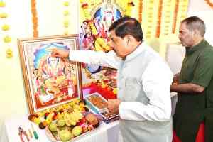 मुख्यमंत्री डॉ यादव ने विश्वकर्मा जयंती पर पूजन अर्चन किया