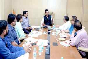 एनएचएआई इंदौर बायपास पर निर्माणाधीन फ्लाईओवर के कार्य शीघ्र करे पूर्ण: जल संसाधन मंत्री श्री सिलावट