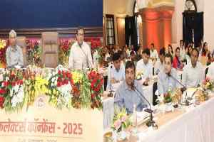 सरकारी स्कूलों में शिक्षकों की उपलब्धता शत-प्रतिशत हो : मुख्य सचिव श्री जैन