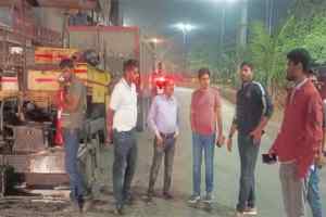 आयुक्त देर रात्रि 1:00 बजे पैचवर्क का कार्य देखने पहुंचे