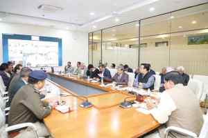 कानून व्यवस्था की आदर्श स्थिति सुनिश्चित करें