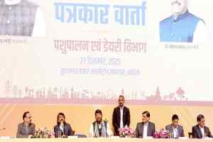 दुग्ध संकलन के साथ किसानों की आय बढ़ाने हो रहे हैं समन्वित प्रयास : पशुपालन एवं डेयरी राज्यमंत्री श्री पटेल