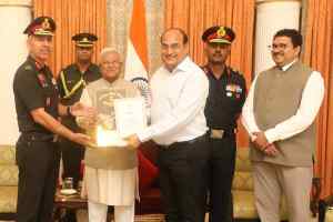 सशस्त्र सेना झंडा निधि में योगदान, राष्ट्र भक्ति की सशक्त अभिव्यक्ति : राज्यपाल श्री पटेल राज्यपाल ने दानदाताओं का सम्मान कर भरपूर दान का प्रदेशवासियों से किया आहवान निर्माण कार्यों की गुणवत्ता पर दें विशेष बल : राज्यपाल