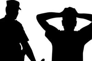 इंदौर राजेंद्र नगर गोलीकांड: शराब दुकान के बाहर चली गोली, वायरल वीडियो के बाद पुलिस की बड़ी कार्रवाई