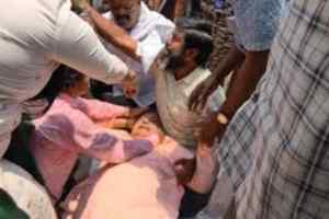 बंगाल में लोकतंत्र पर हमला या राजनीतिक अराजकता? 24 घंटे में TMC के दो बड़े नेताओं पर हमले से सियासी भूचाल