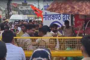 उज्जैन महाकाल मंदिर में भीड़ का दबाव बढ़ने से भगदड़ जैसे हालात, कई श्रद्धालु गिरे
